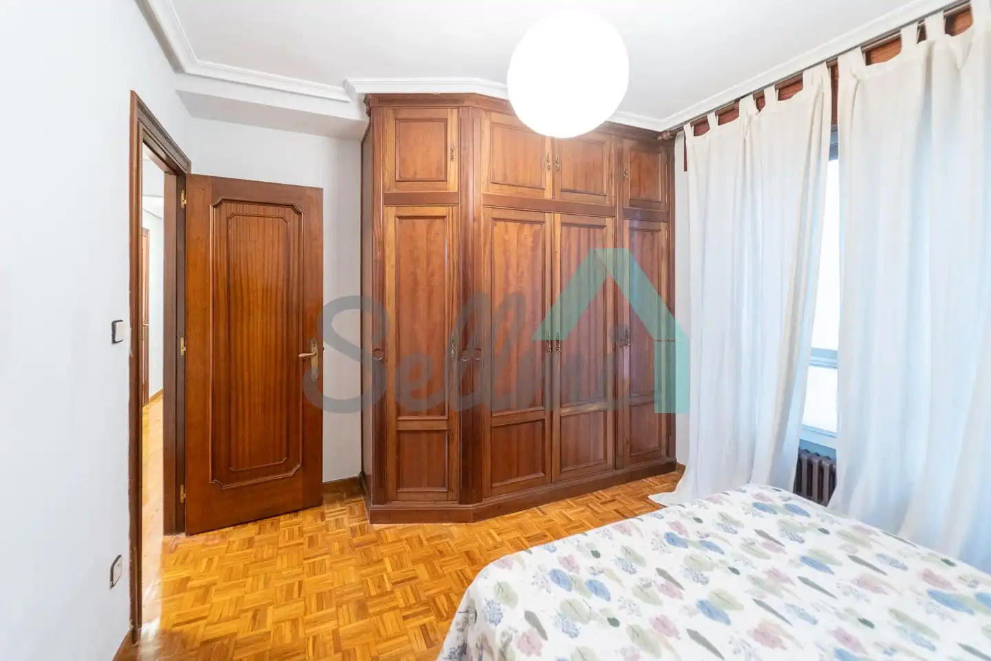 Piso de 107 m² en Oviedo