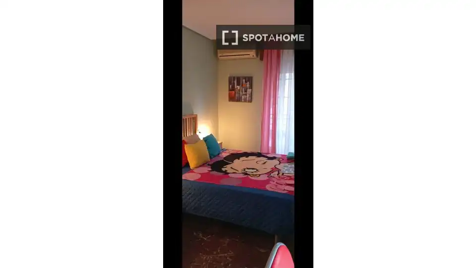 Habitación 102 m², Jaén