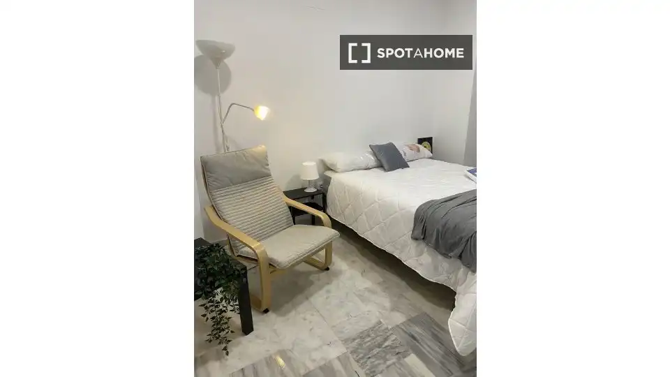 Habitación 138 m², Sevilla
