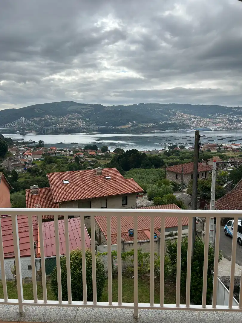 Piso de 300 m² en Moaña