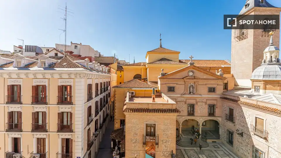 Кімната в оренду, Madrid