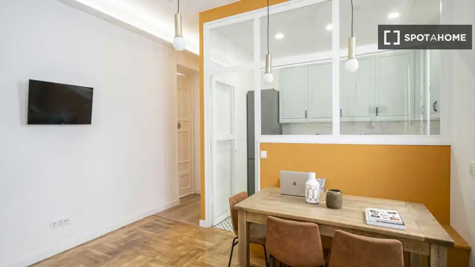 Habitación 250 m², Madrid