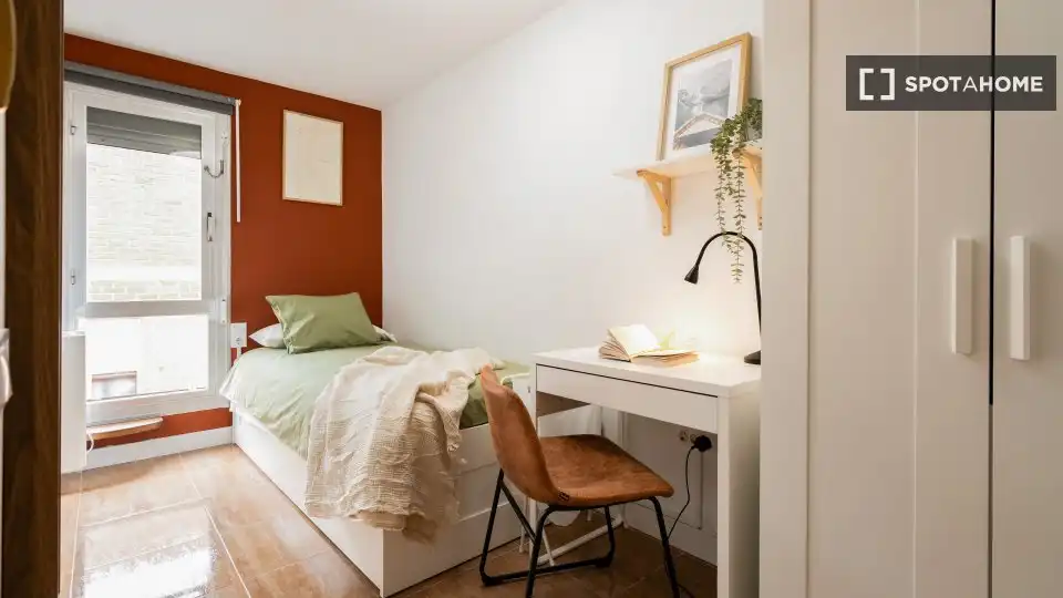Habitación 87 m², Sabadell