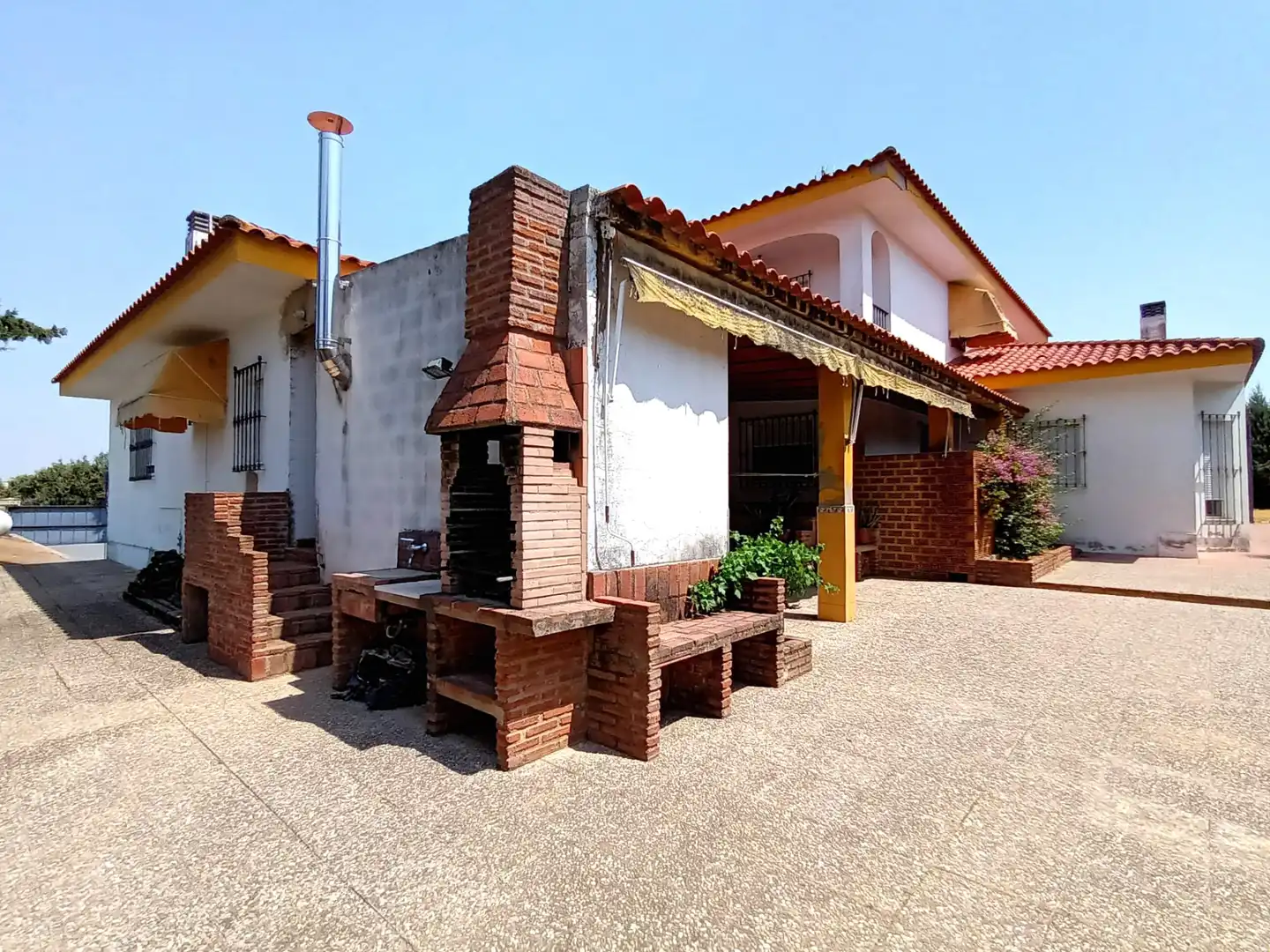 Flat 700 m² in Badajoz