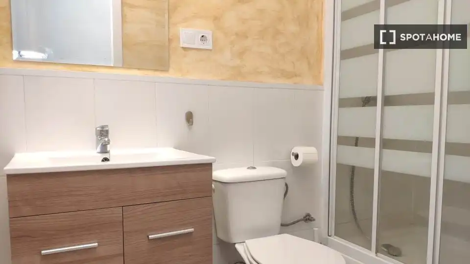 Habitació de lloguer, Madrid