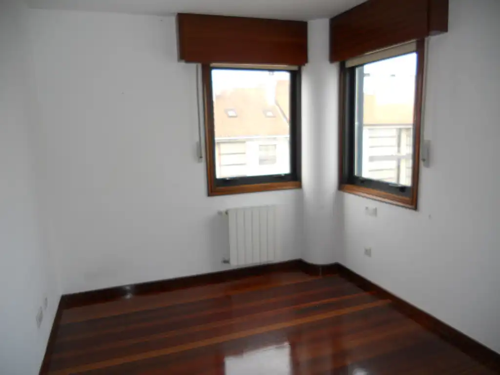 Piso de 100 m² en Santiago de Compostela