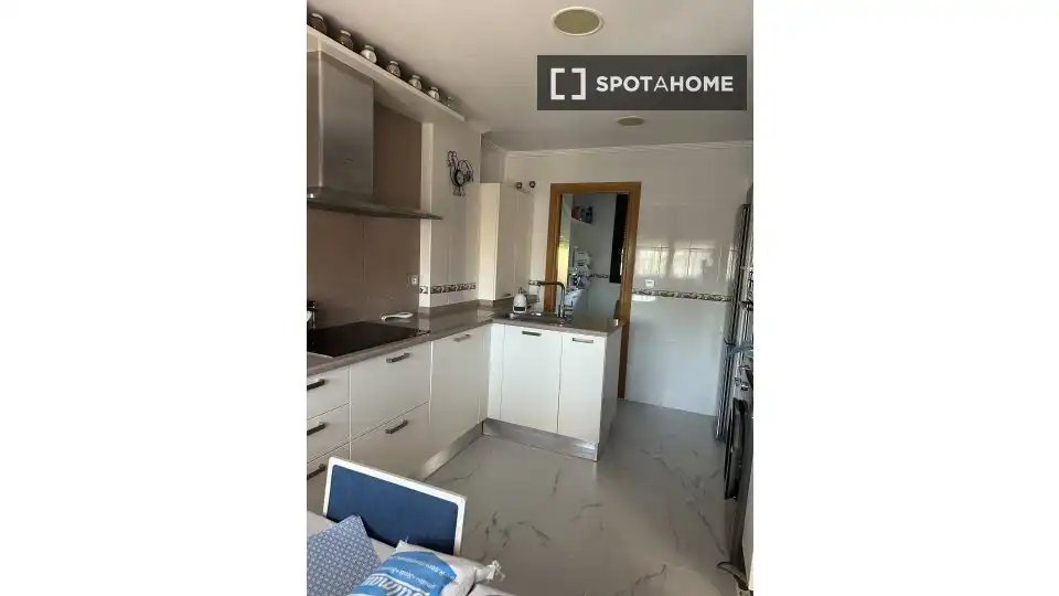 Habitación 403 m², Lujua