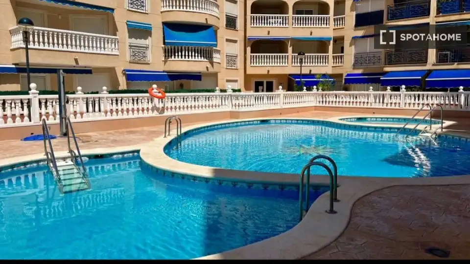 Habitación 62 m², Santa Pola