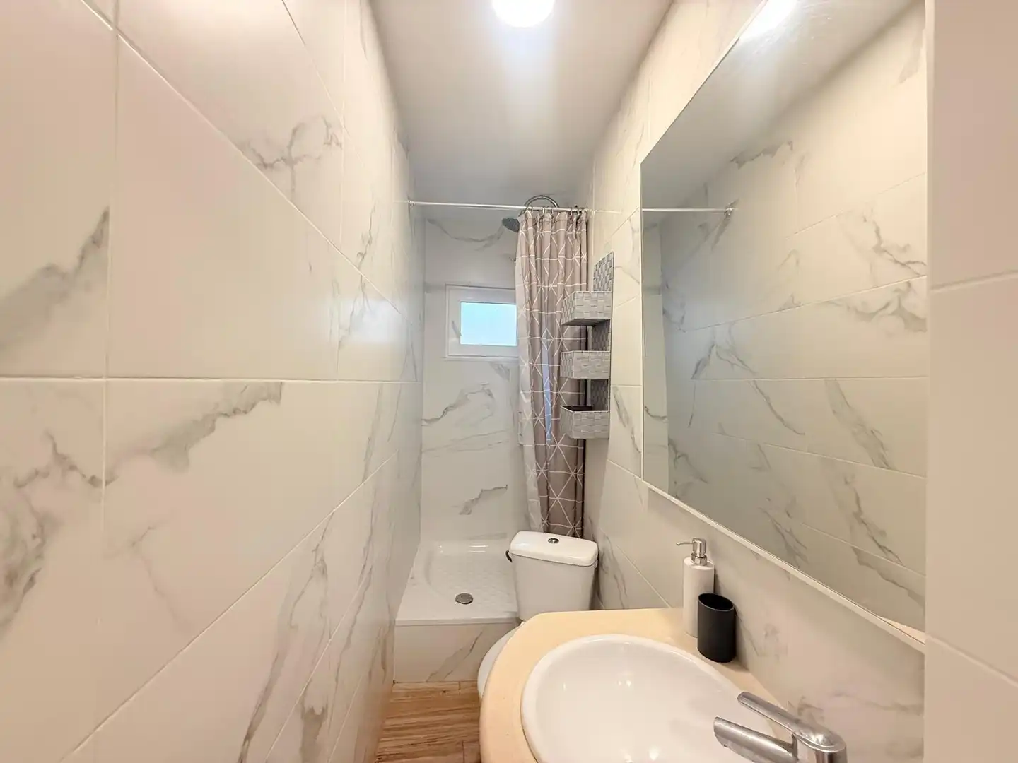 Piso de 90 m² en Camarles