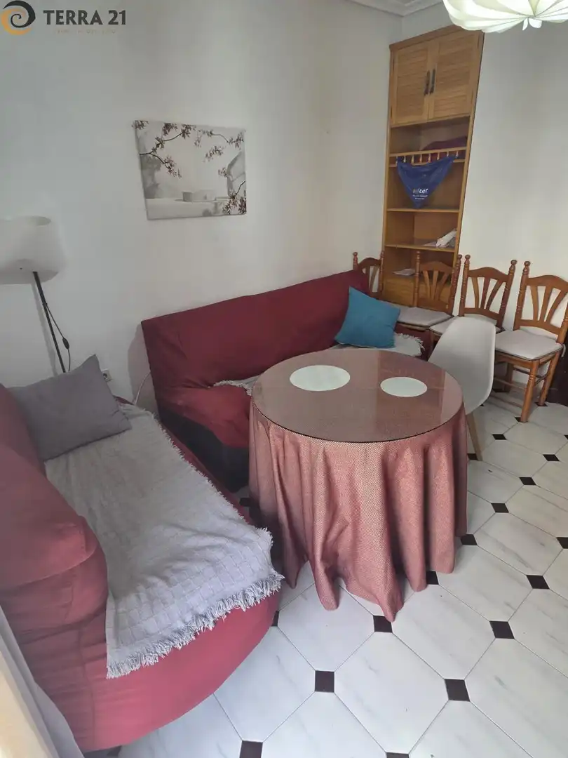 Habitación 102 m², Jaén