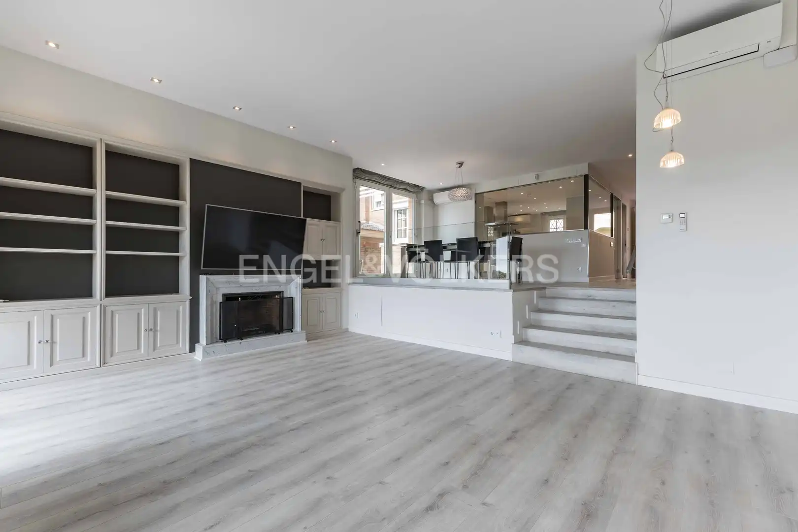 Будинок 440 м² у Esplugues de Llobregat