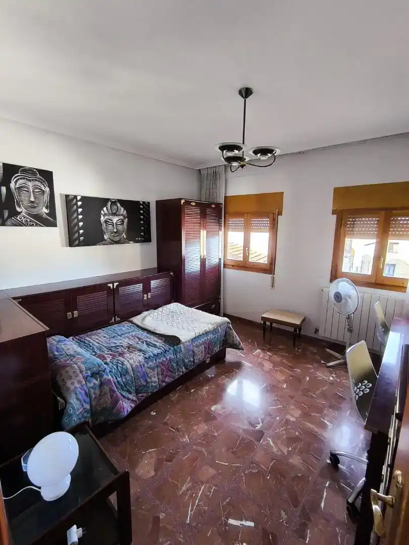 Casa de 370 m² en Fuentes de Ebro