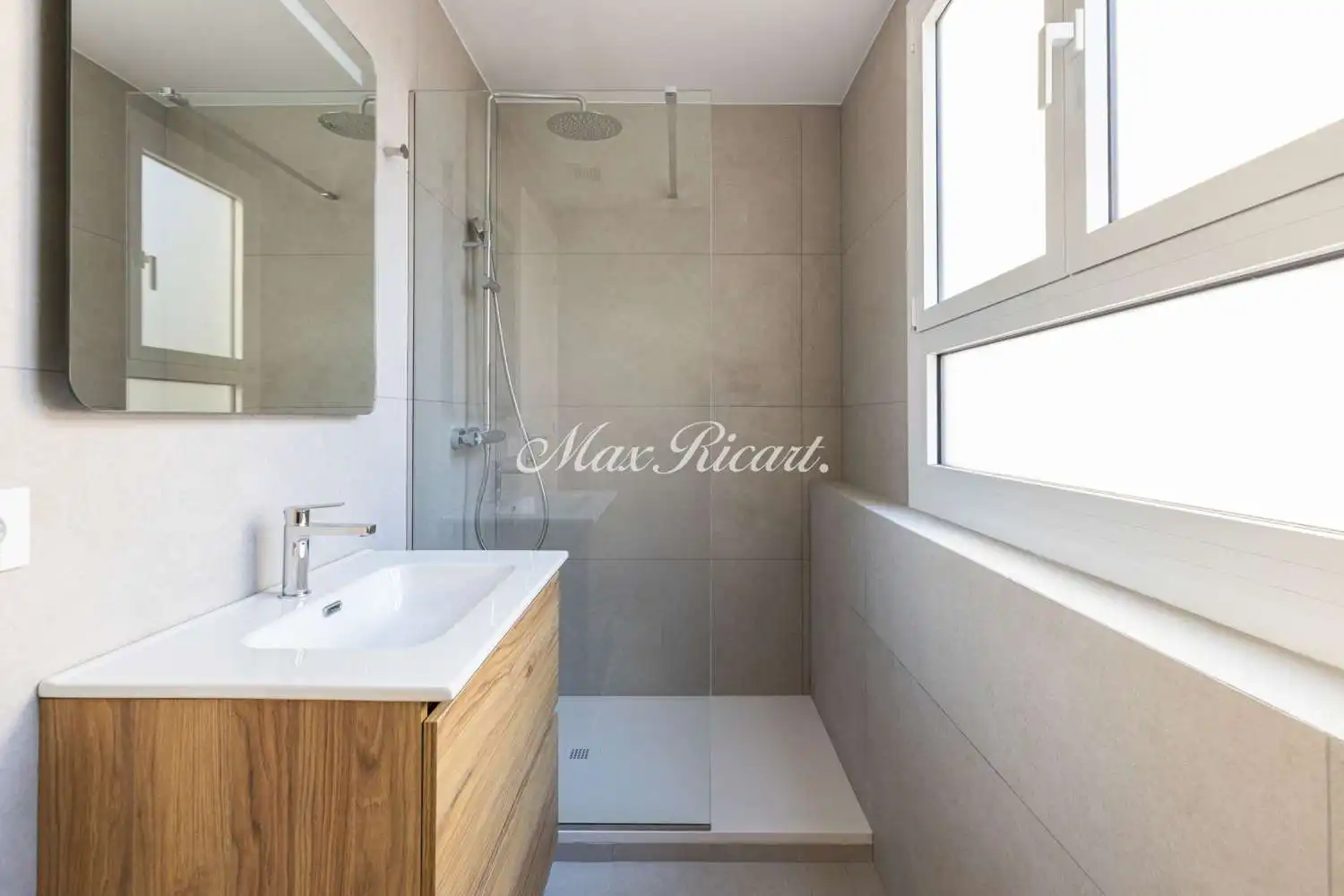 Wohnung 237 m² in Barcelona