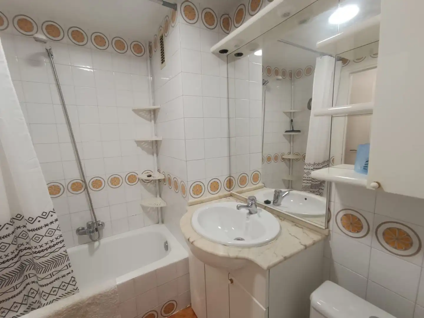 Habitación 100 m², Pamplona
