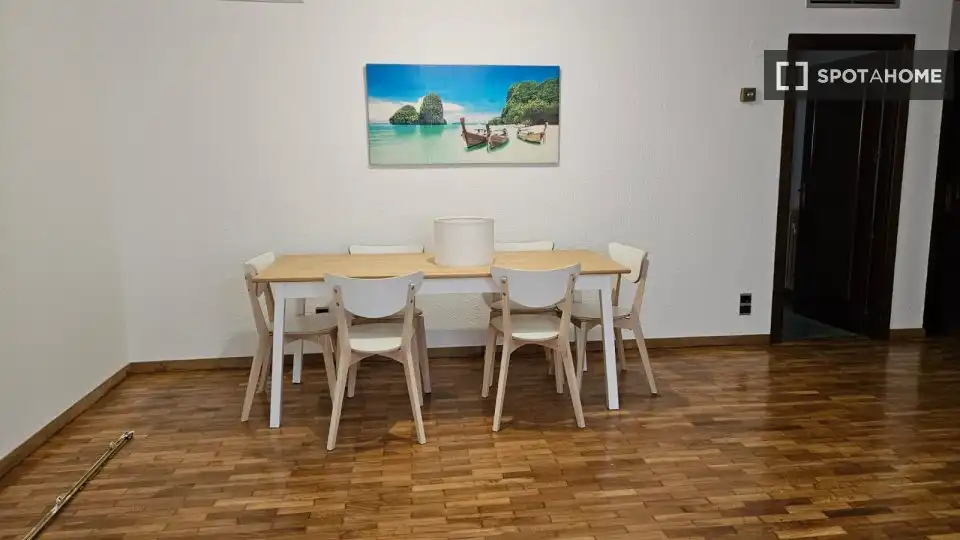 Habitación 135 m², Zaragoza
