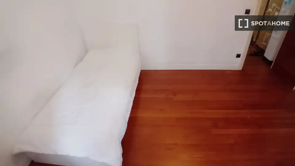 Habitación 69 m², Bilbao