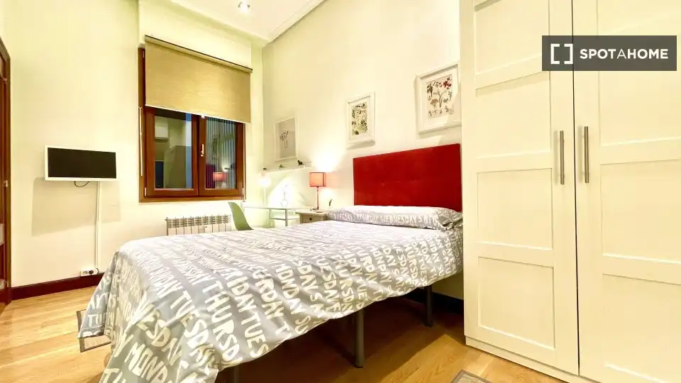 Habitación 196 m², Bilbao