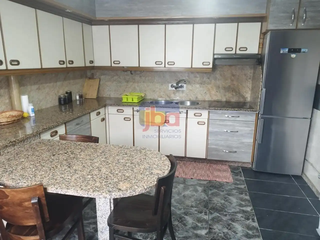 Piso de 100 m² en Trasmiras