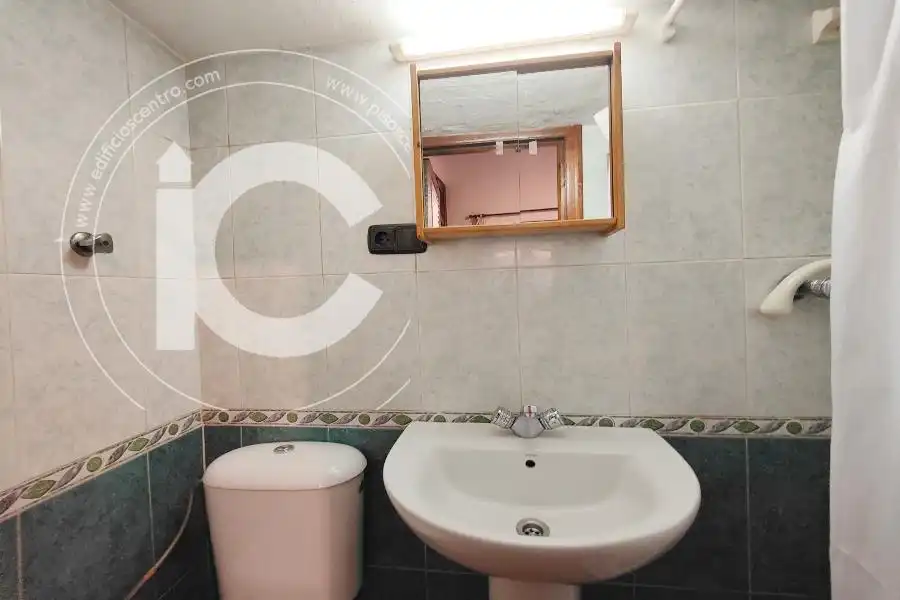 Apartamento 18 m² em Granada