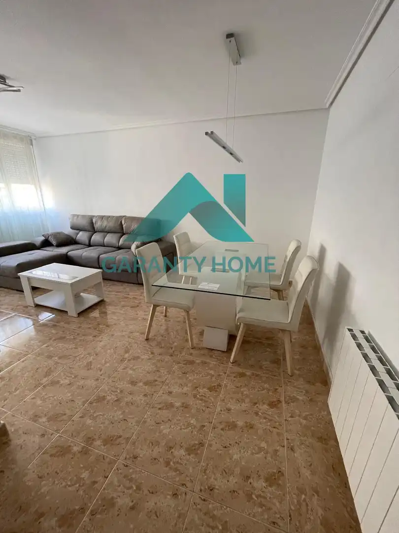 Piso de 90 m² en Cáceres