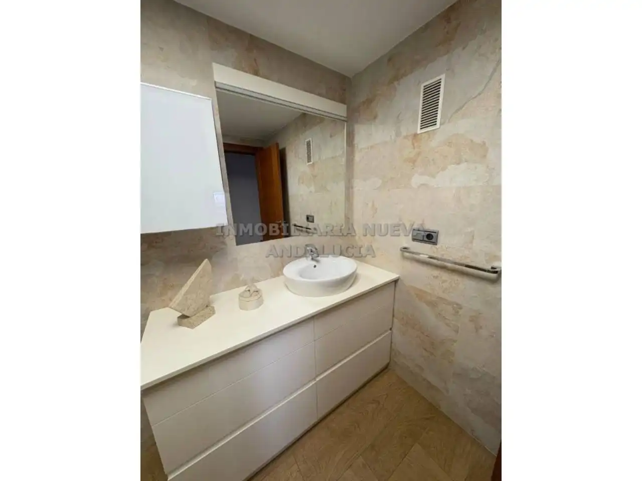 Piso de 158 m² en Almería
