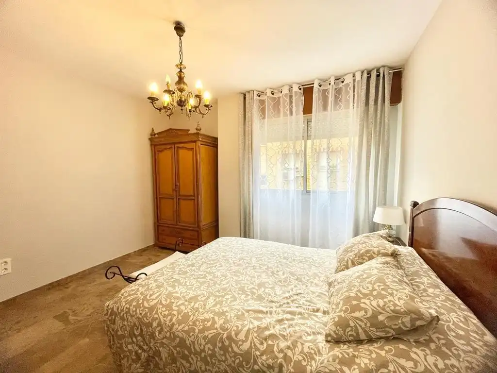 Piso de 87 m² en Granada