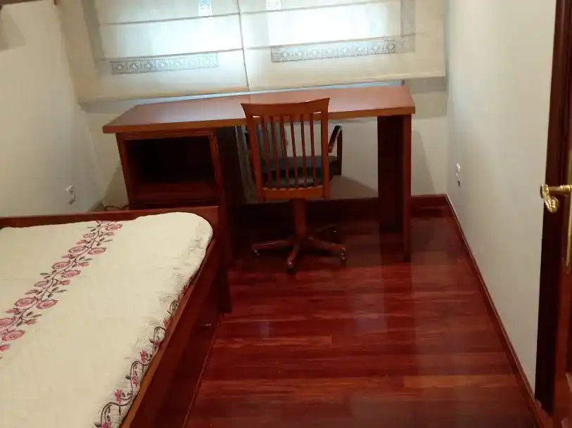 Piso de 80 m² en Vigo