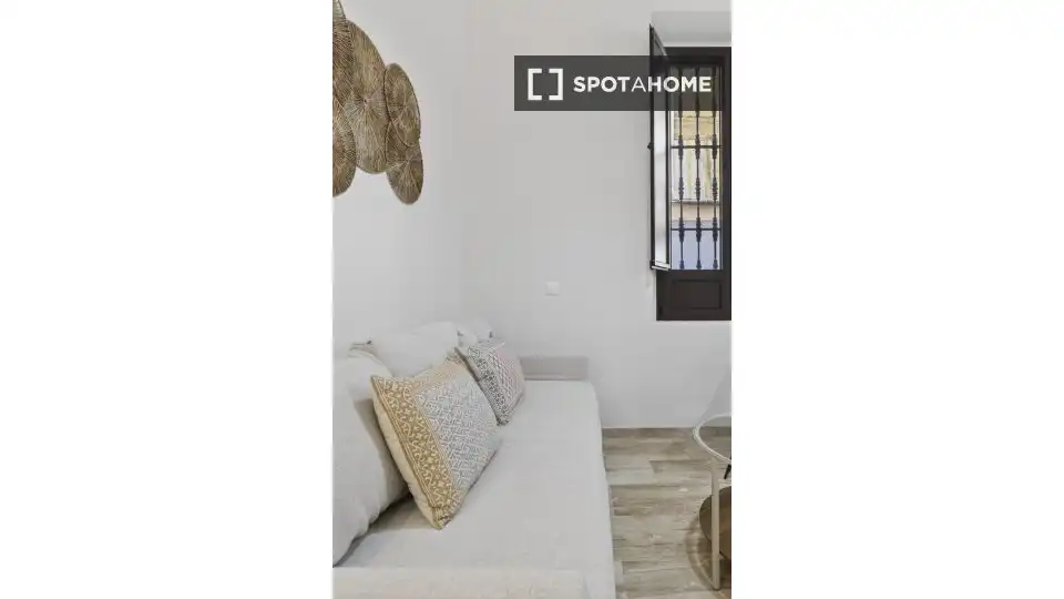 Habitación 75 m², Sevilla