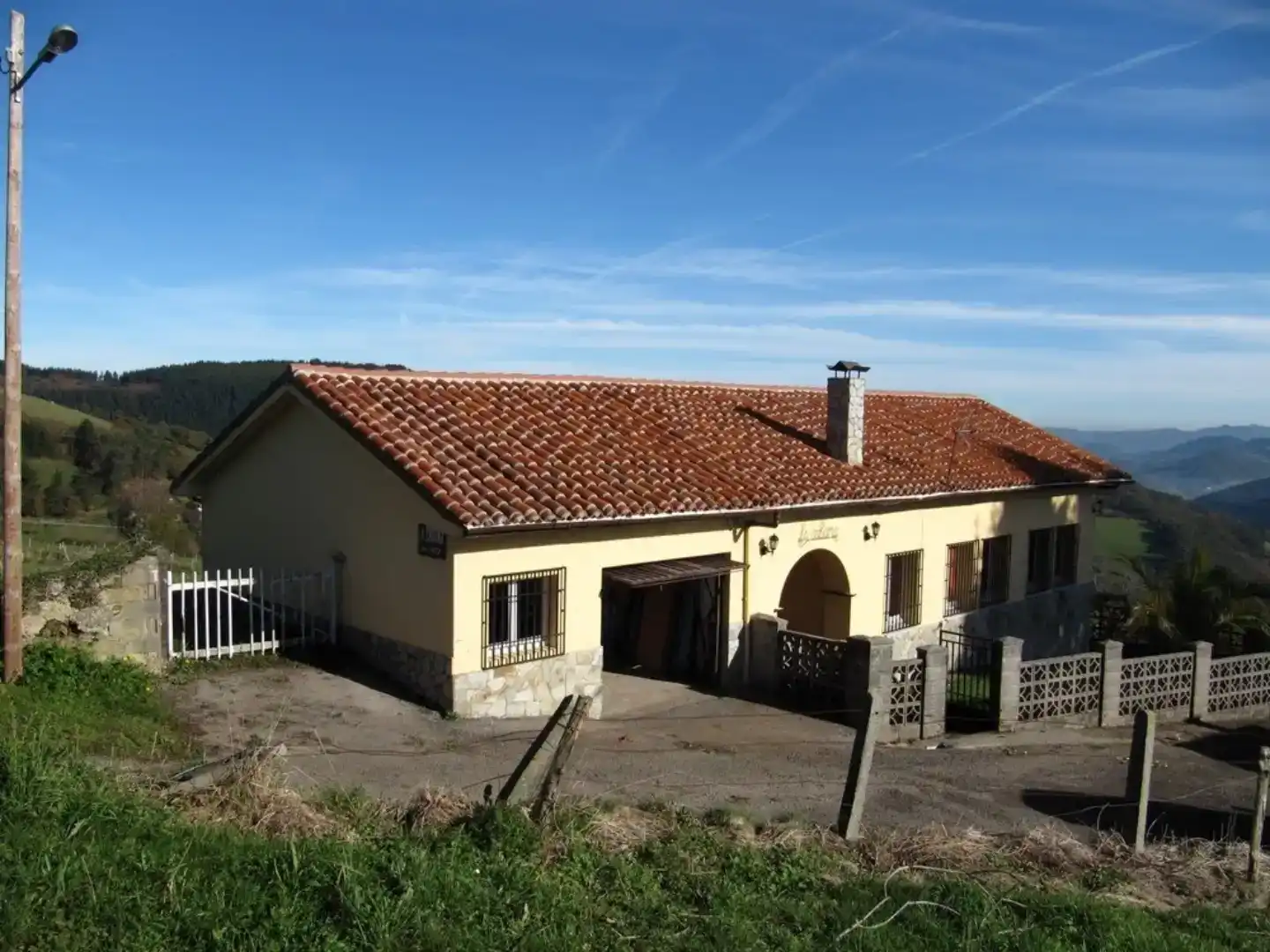 Casa de 100 m² en Salas