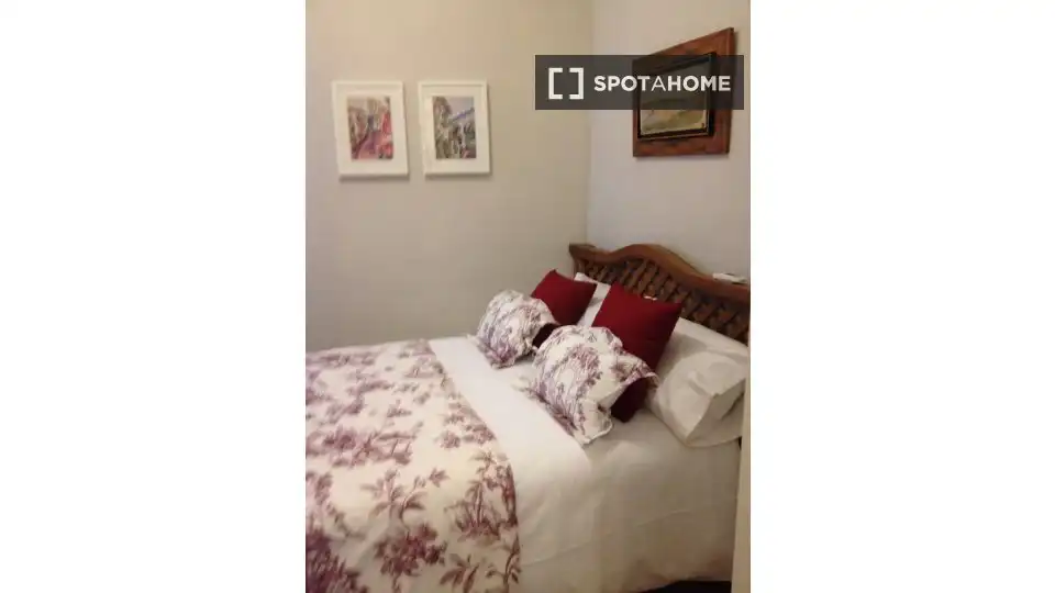 Habitación 82 m², Córdoba
