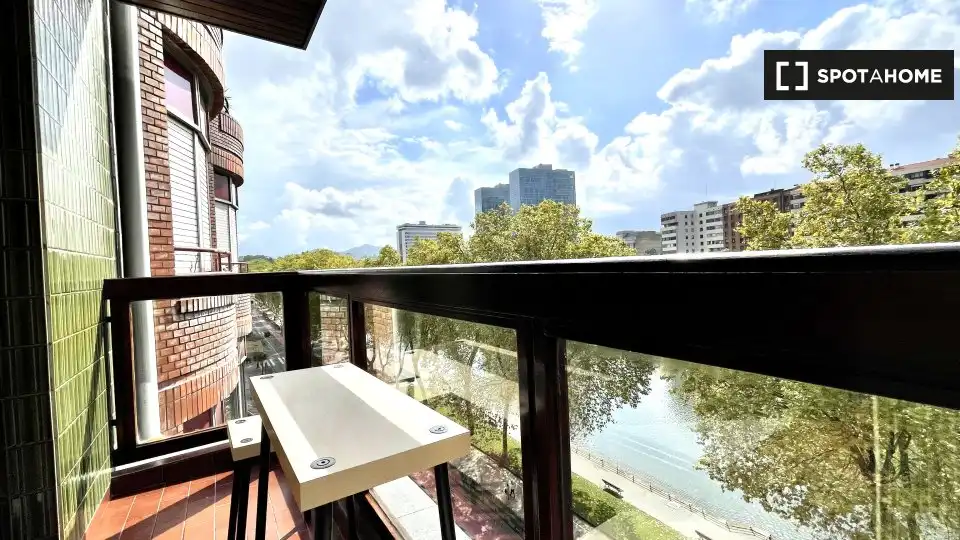 Habitación 161 m², Bilbao