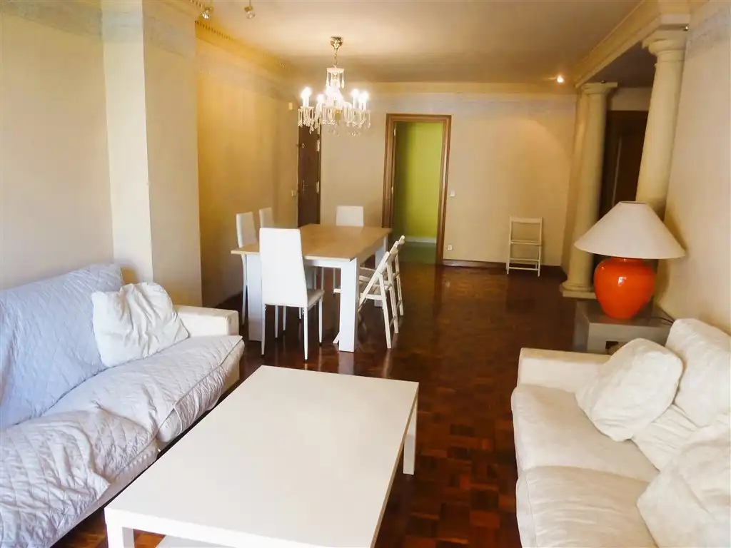 Piso de 133 m² en Pamplona