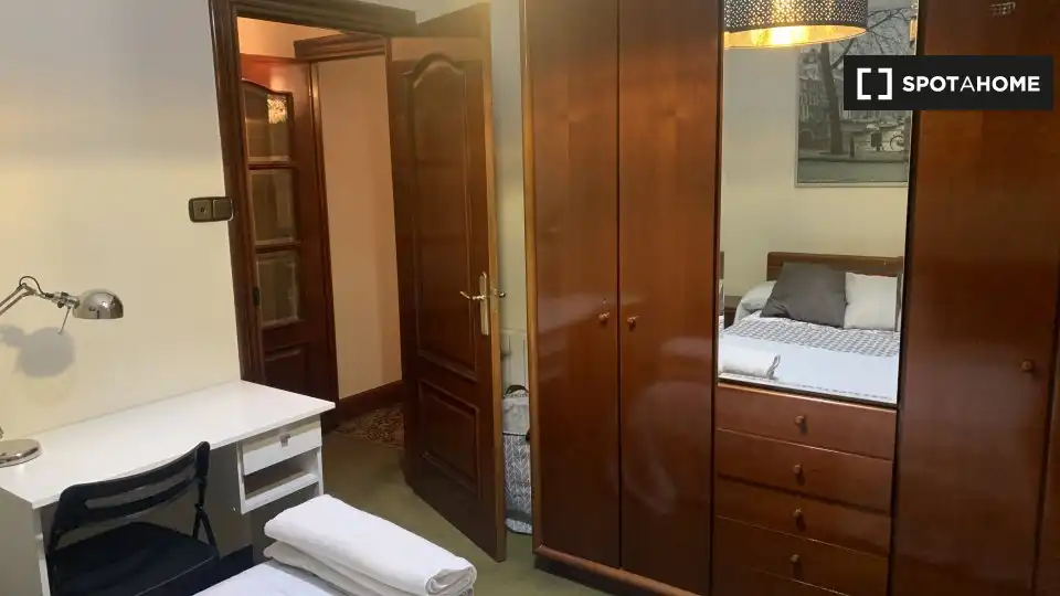 Habitación 92 m², Bilbao