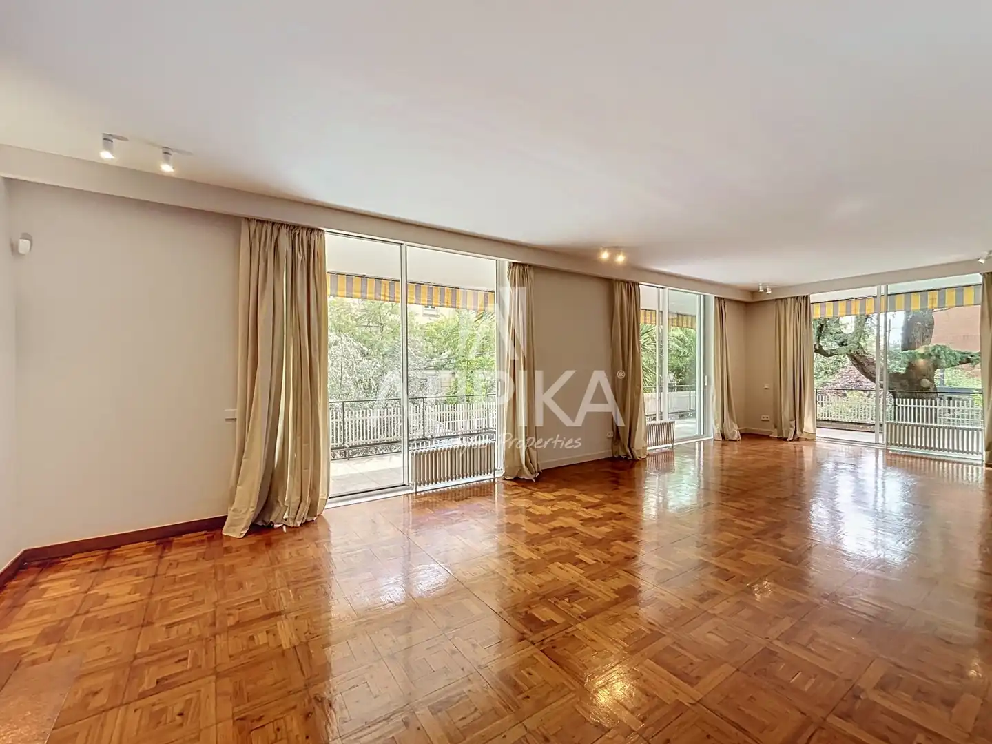 Pis de 340 m² a Barcelona