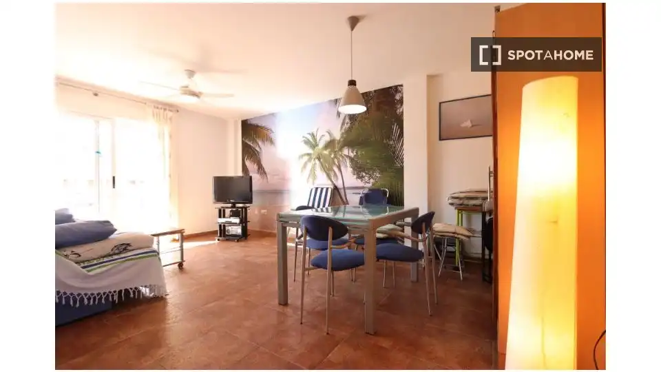Habitación 107 m², Dénia