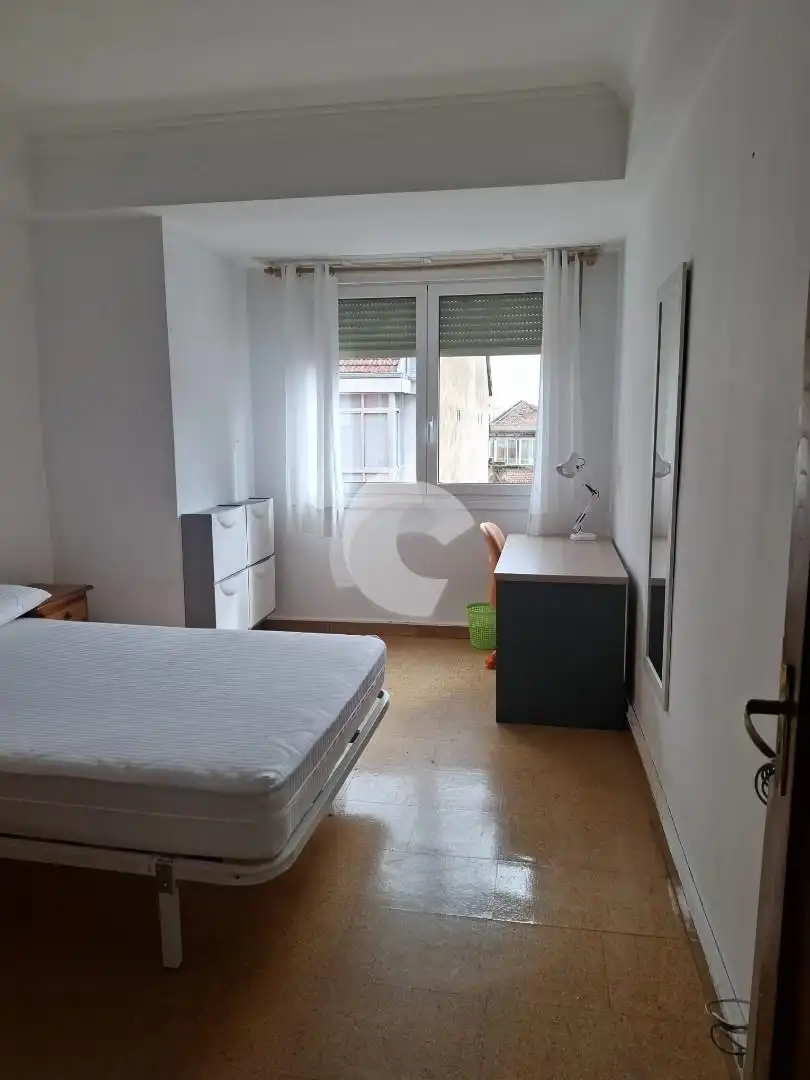 Piso de 85 m² en Ourense