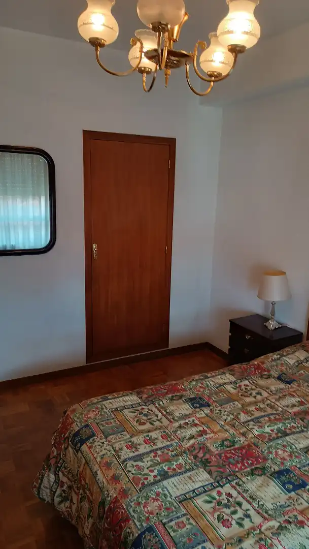 Habitación 93 m², Ourense