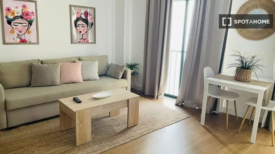 Habitación 58 m², Sevilla