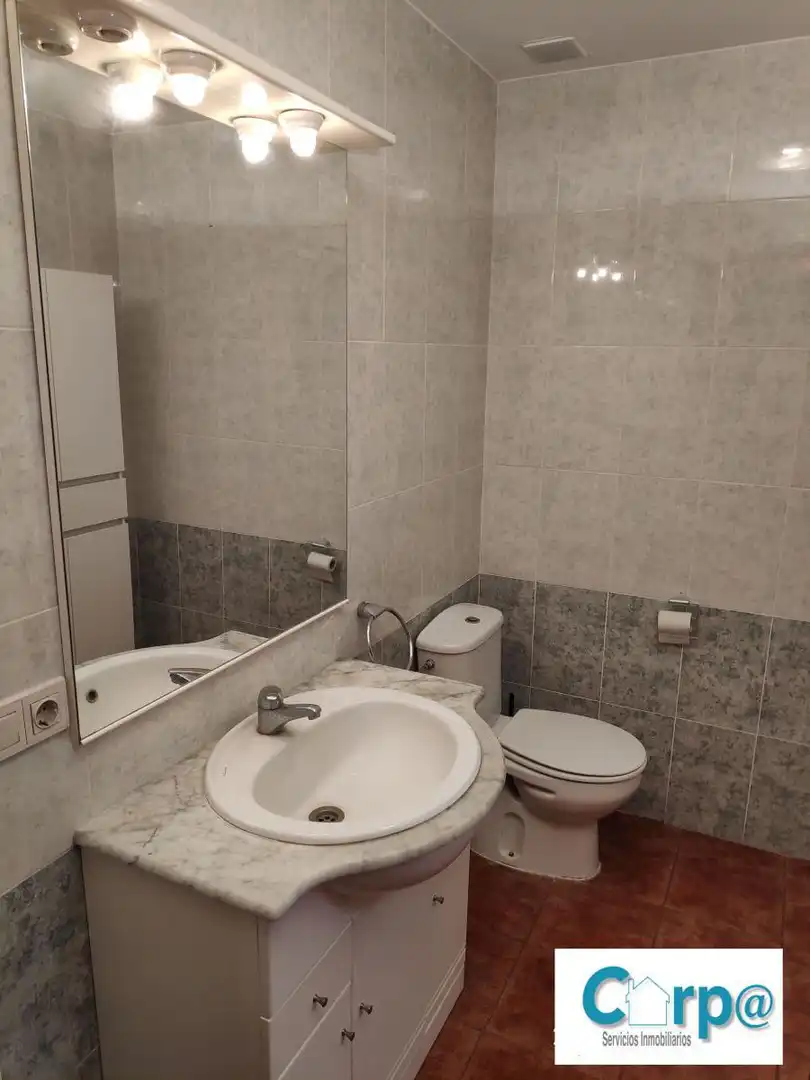 House 221 m² in Andosilla