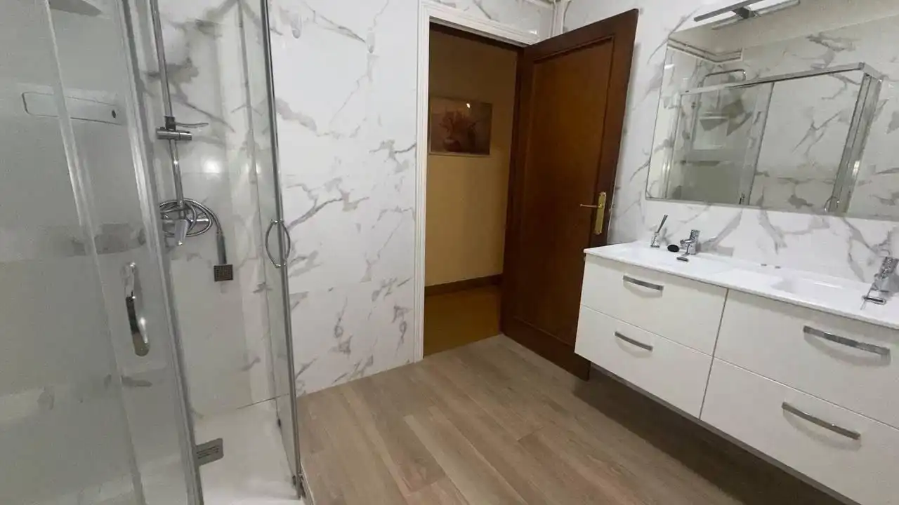 Piso de 95 m² en Ourense