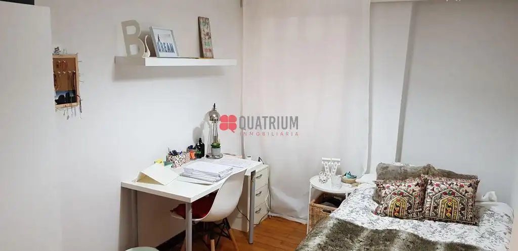 Wohnung 112 m² in Santiago de Compostela