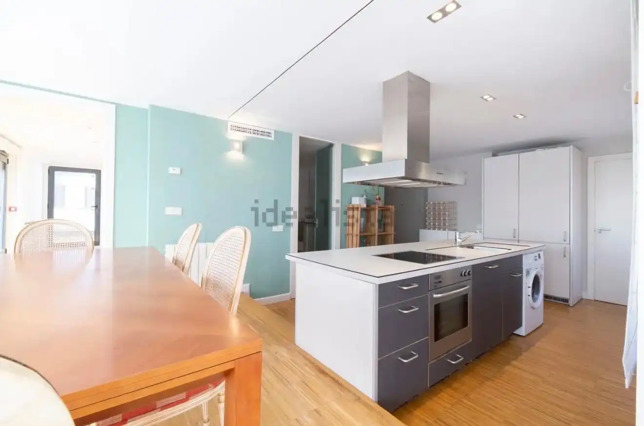Wohnung 210 m² in Madrid