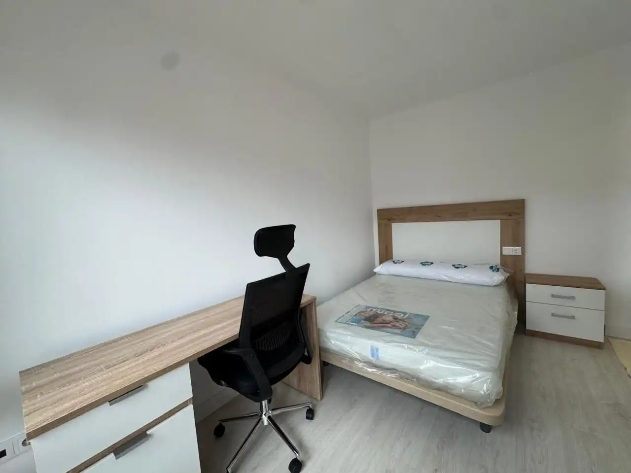 Habitación 161 m², Ourense