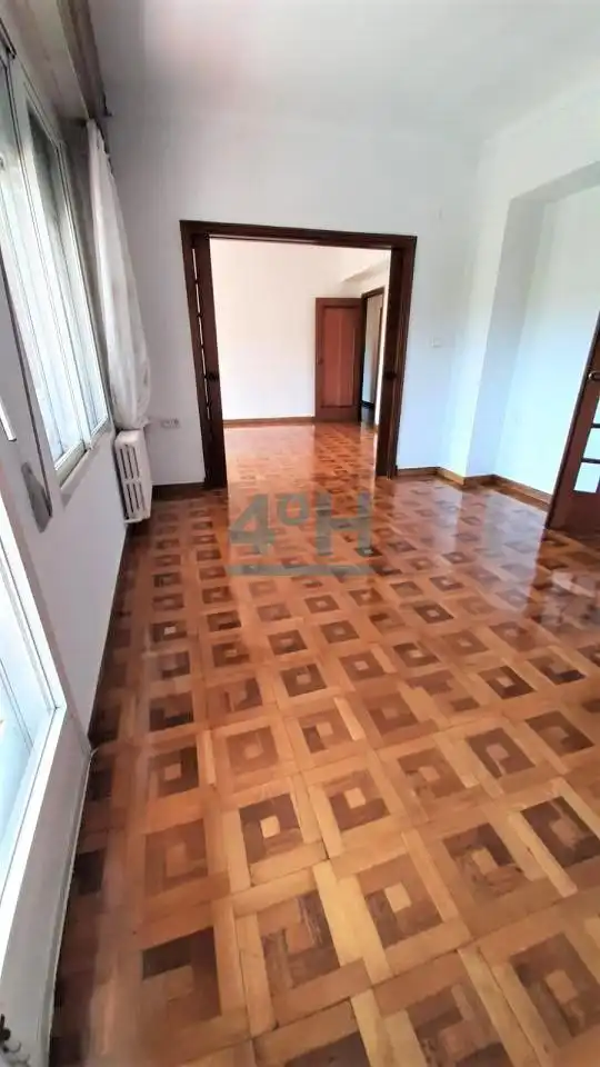 Appartement 194 m² à Ourense