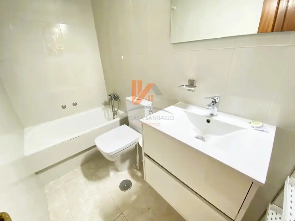 Appartamento 104 m² a Santiago de Compostela