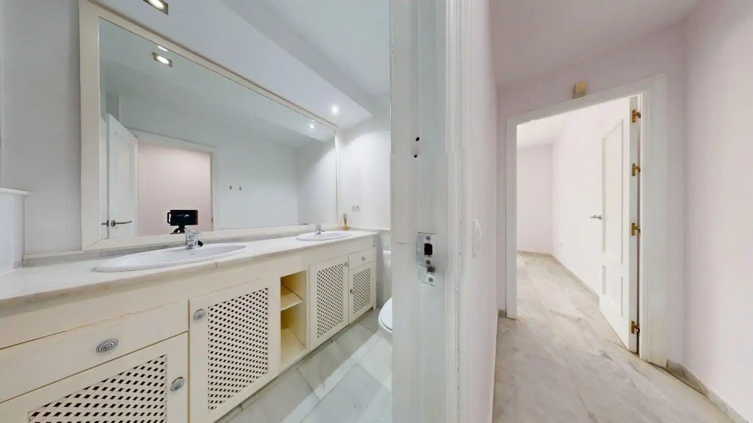 Casa de 370 m² en Mairena del Aljarafe