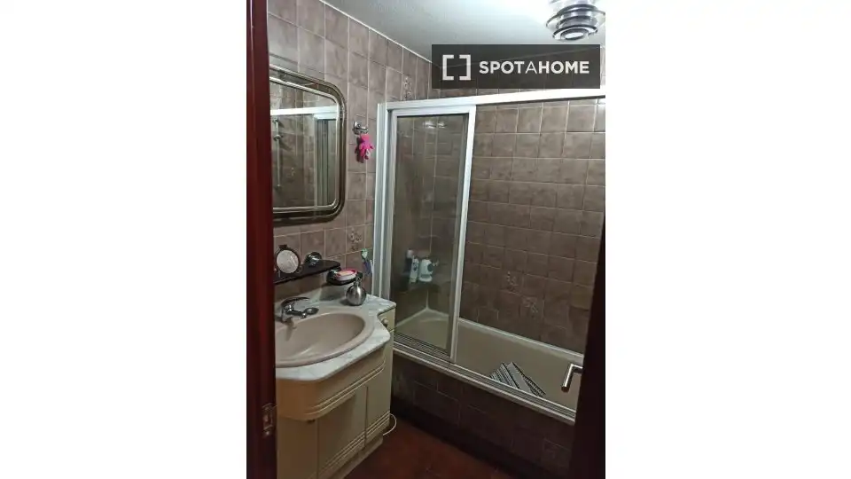 Habitación 138 m², Vigo