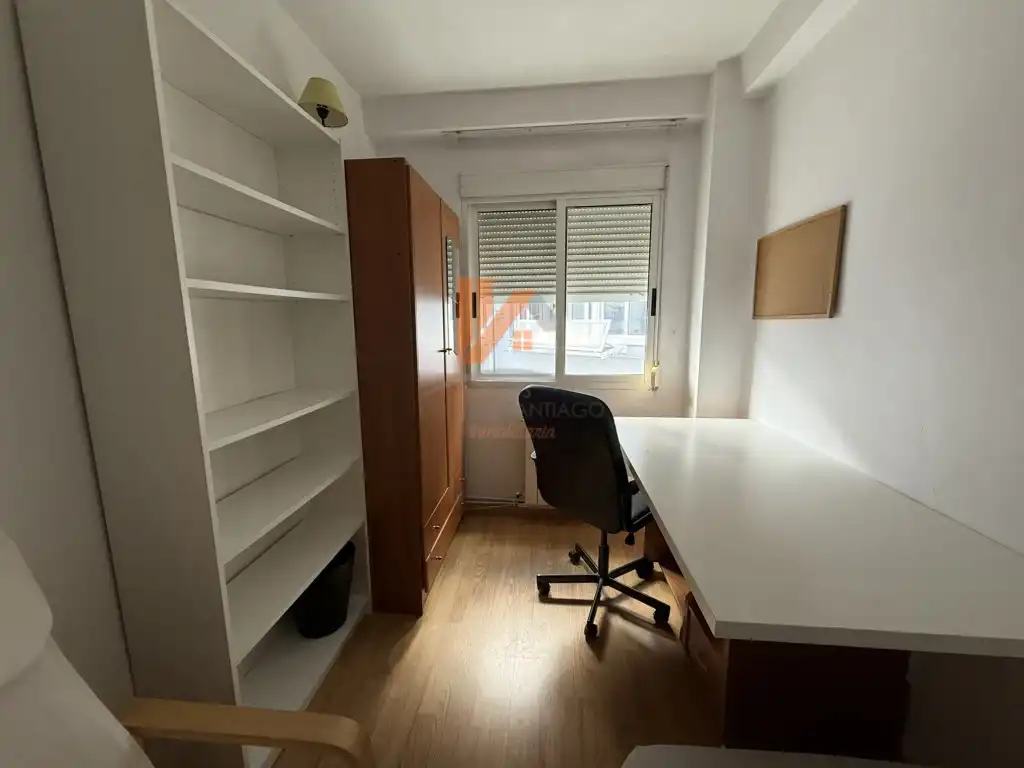 Piso de 120 m² en Santiago de Compostela