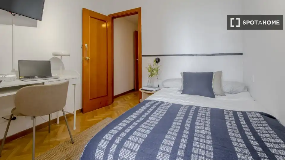 Room for rent, Madrid