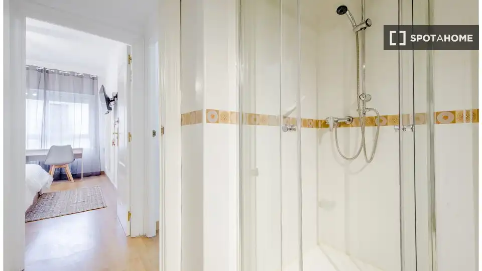 Habitación 800 m², Madrid